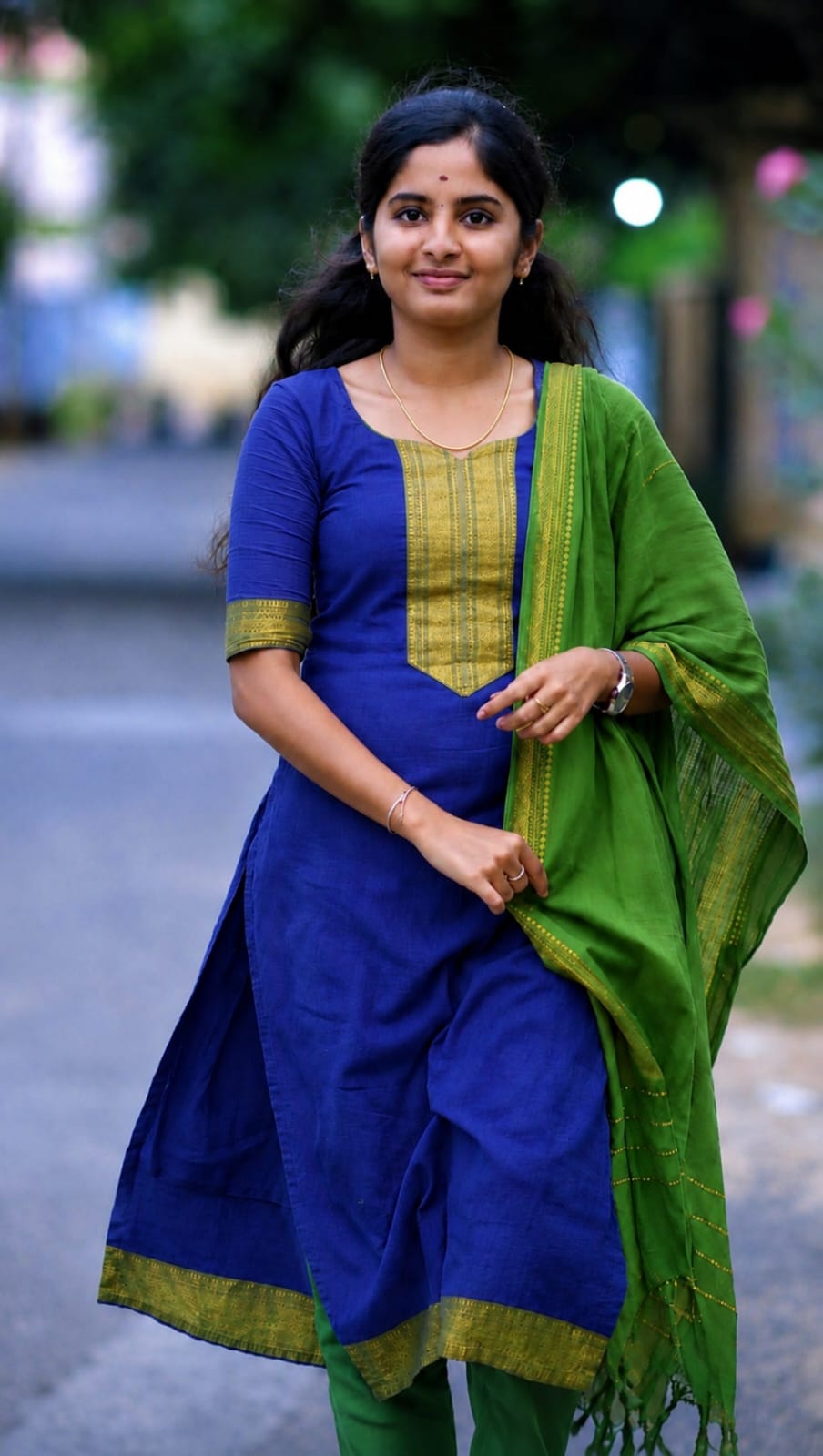 Royal Blue Mangalagiri