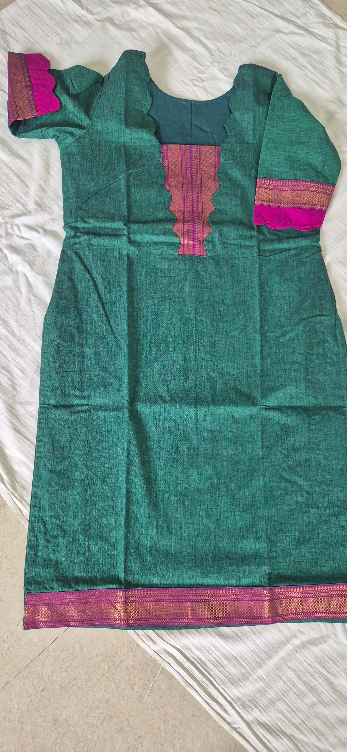 Scalloped Sleeves & Neck