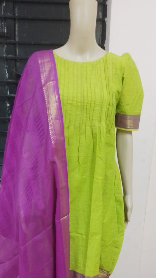 Pintex Parrot Green