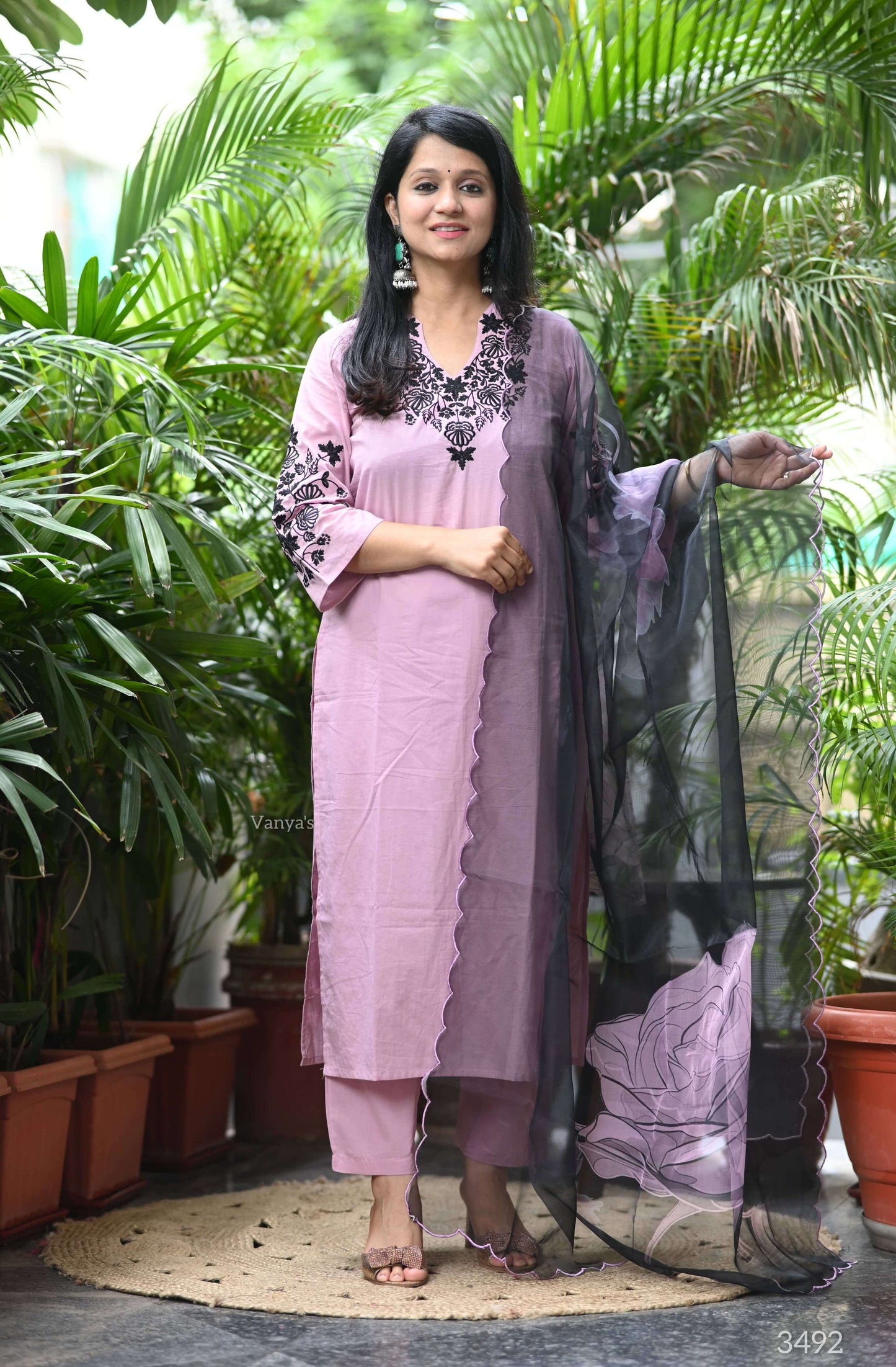 Organz Scalloped Dupatta