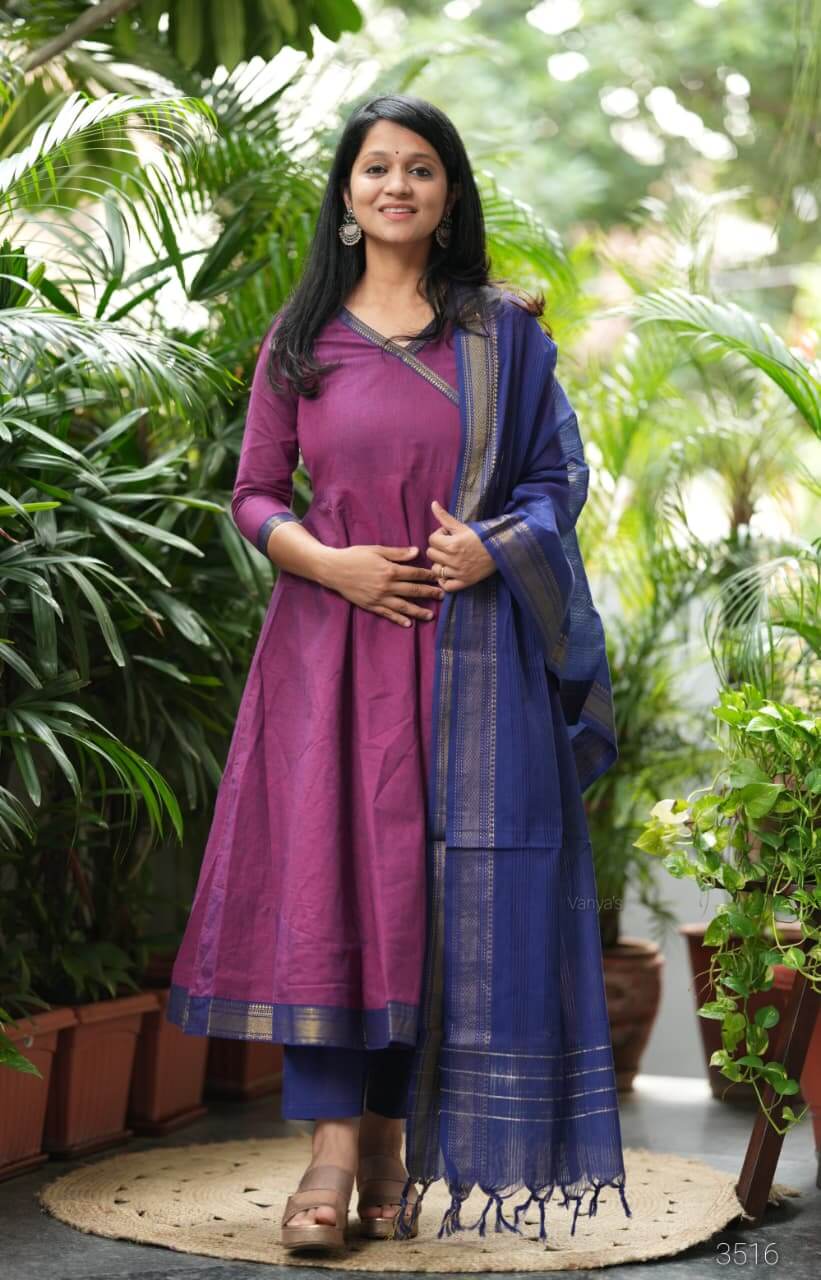 Zari Border Anarkali