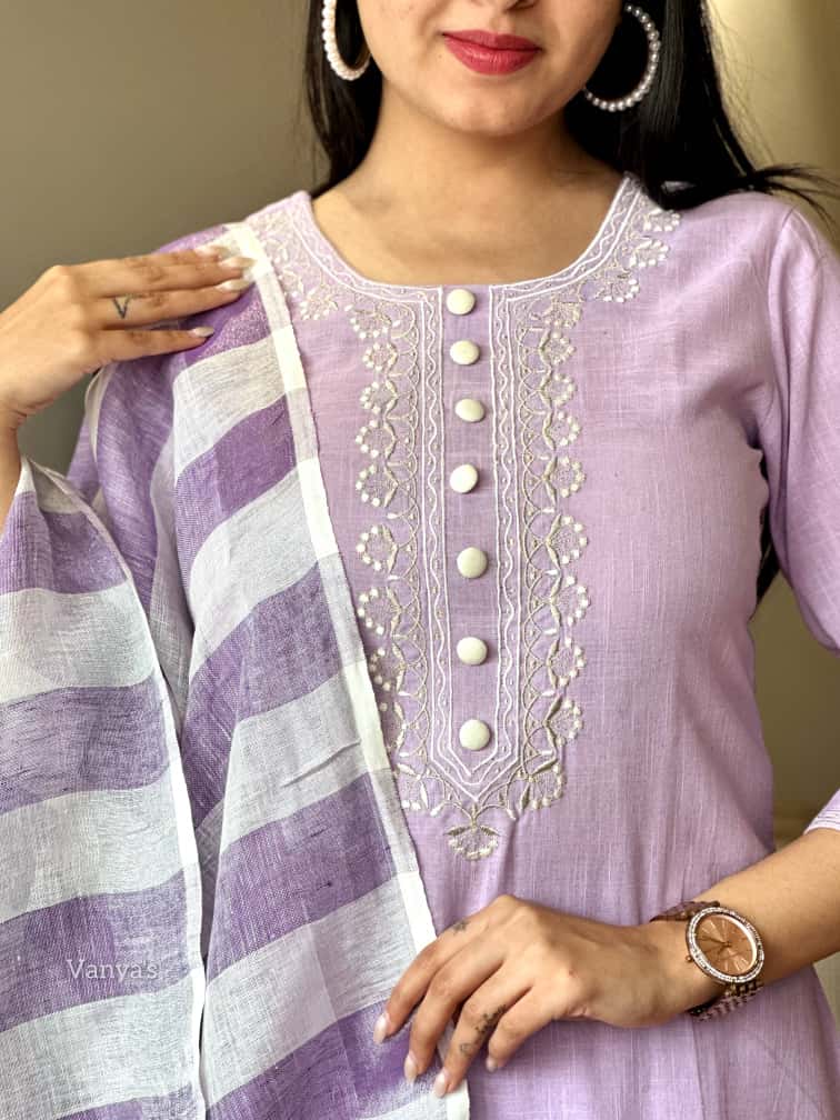 Embroidery & Linen duppata