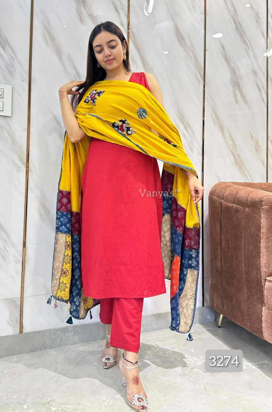 Sleevless - Kantha work