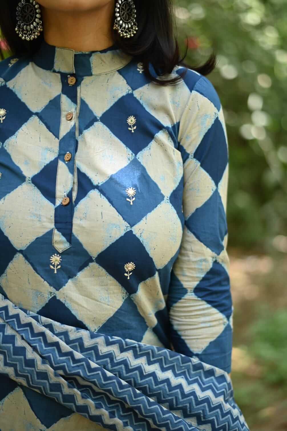 Collar Neck with Mirror work