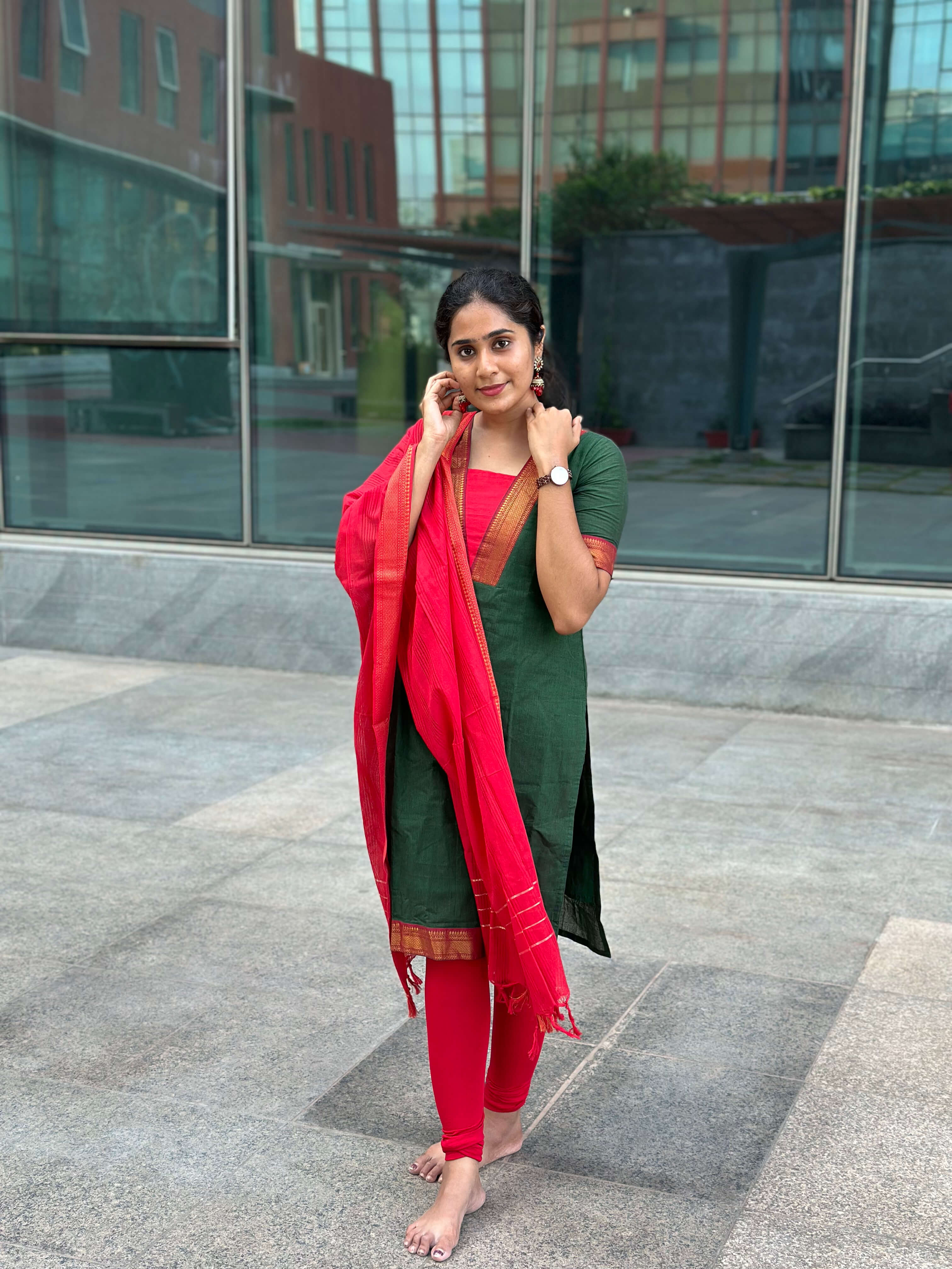 Meenu – Aaryes Collection