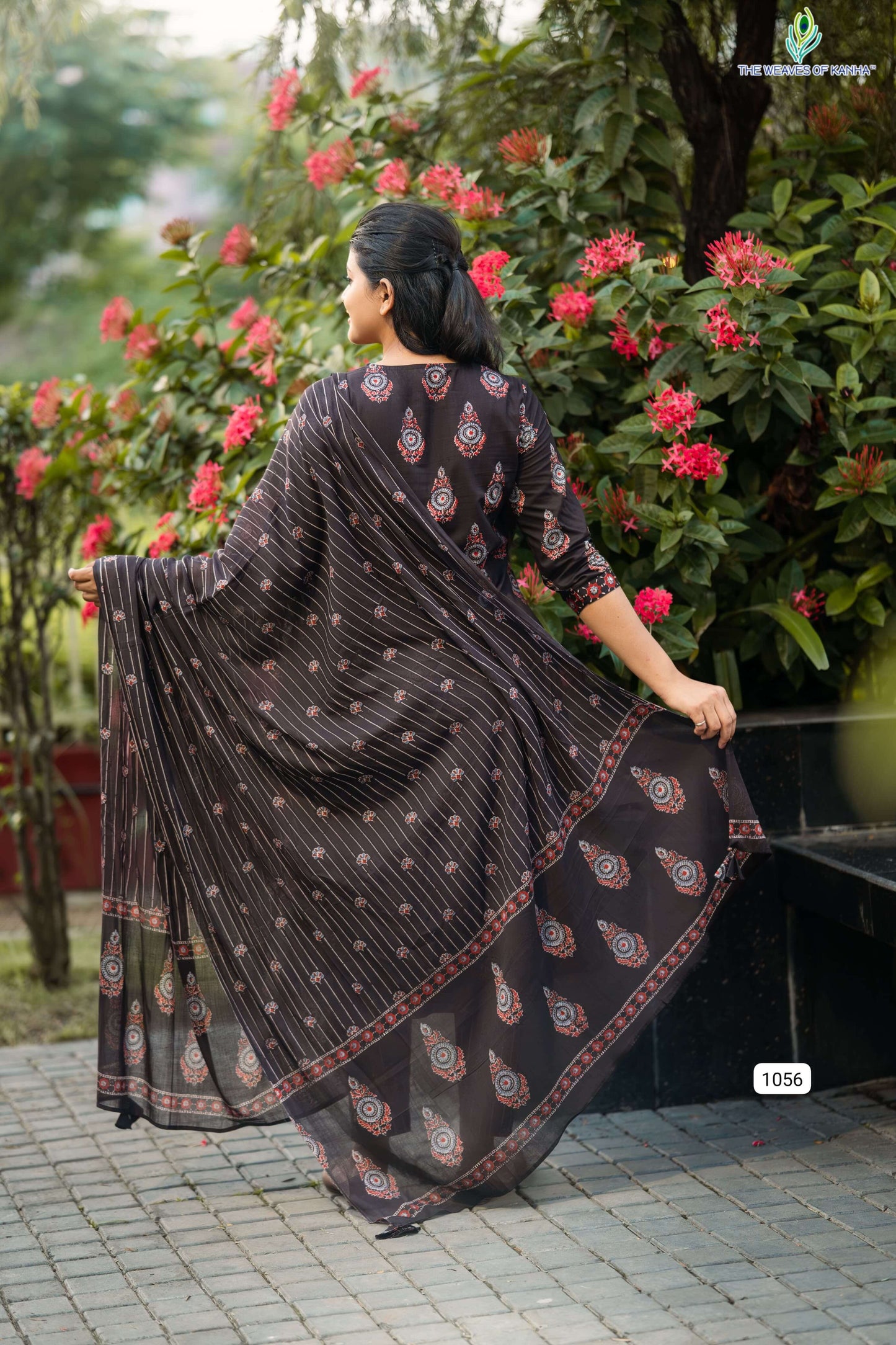 V Neck with handwork