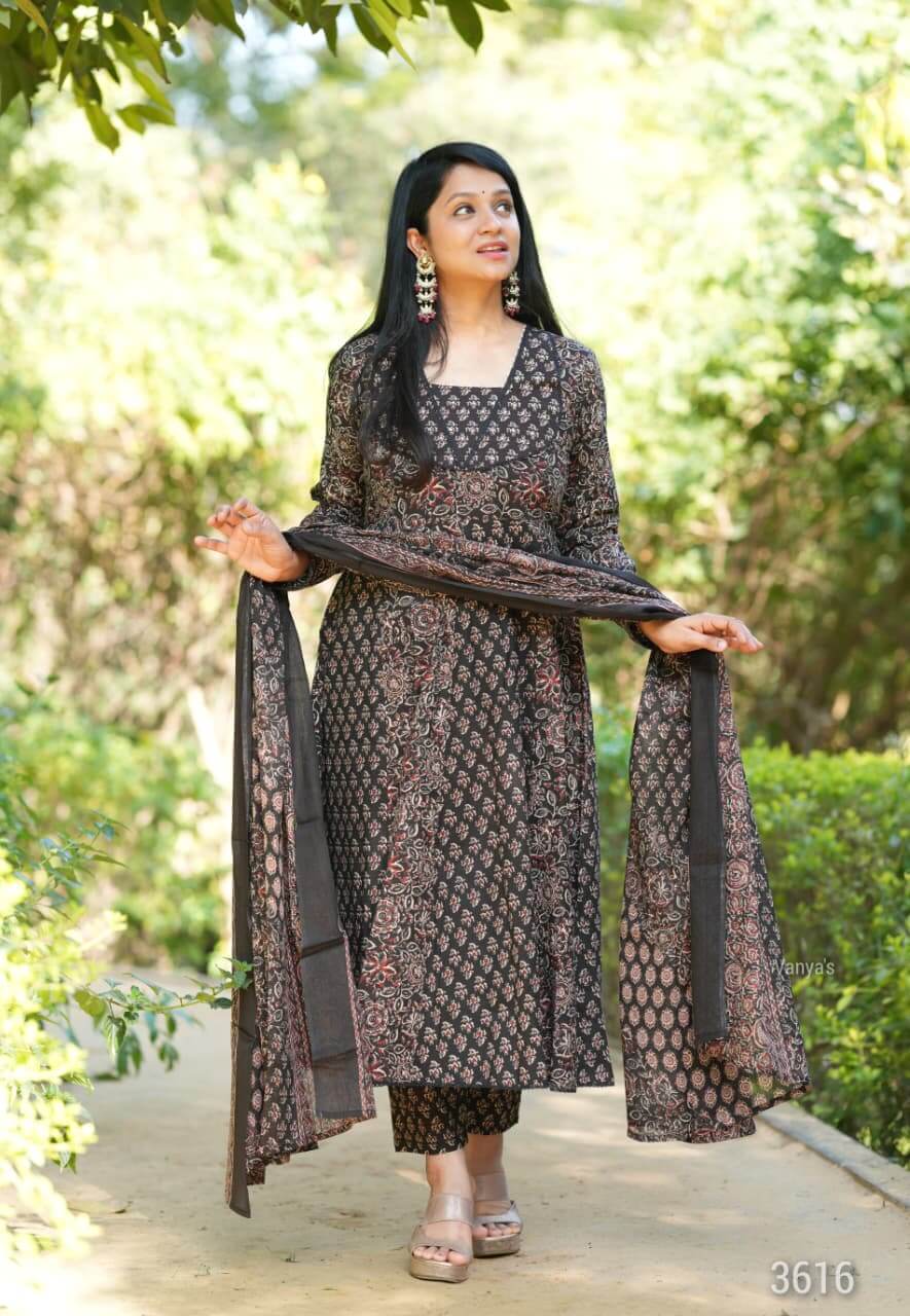 Black Ajrak print