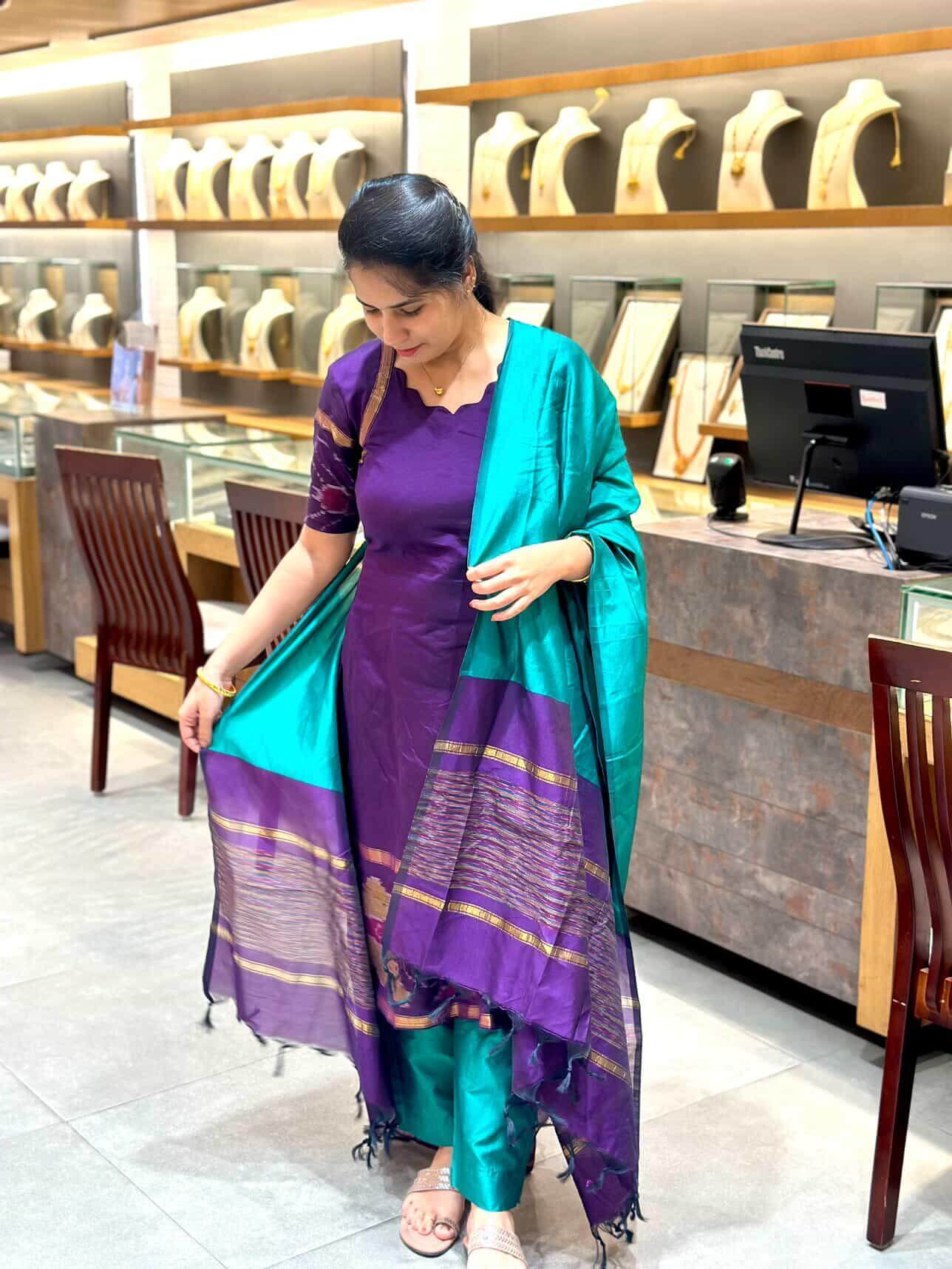 Scalop Neck Pochamplly Silk