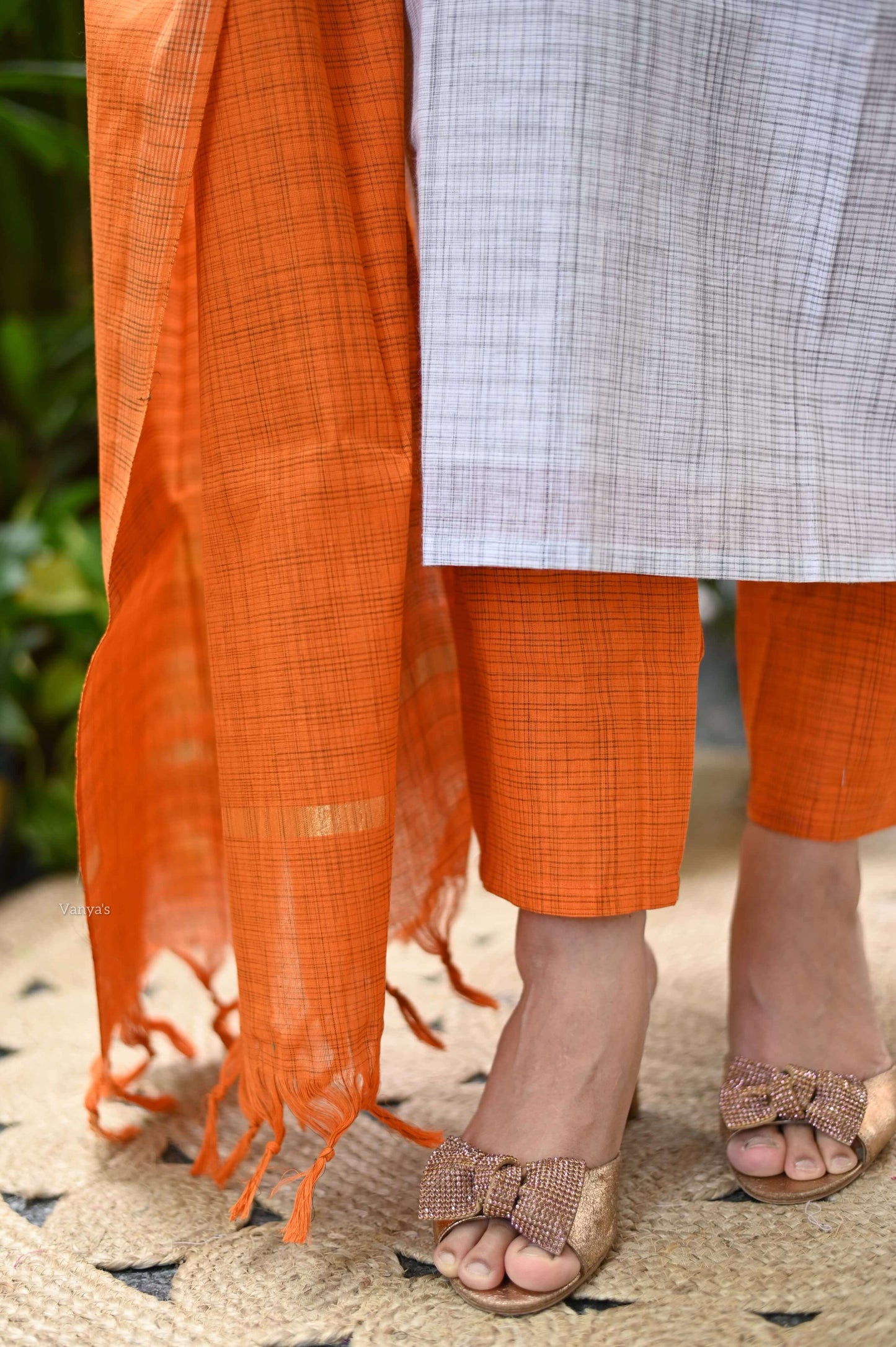 Orange Mangalagiri Temple border
