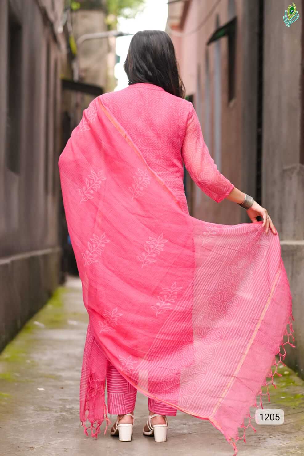 Weaves Hand Block 10