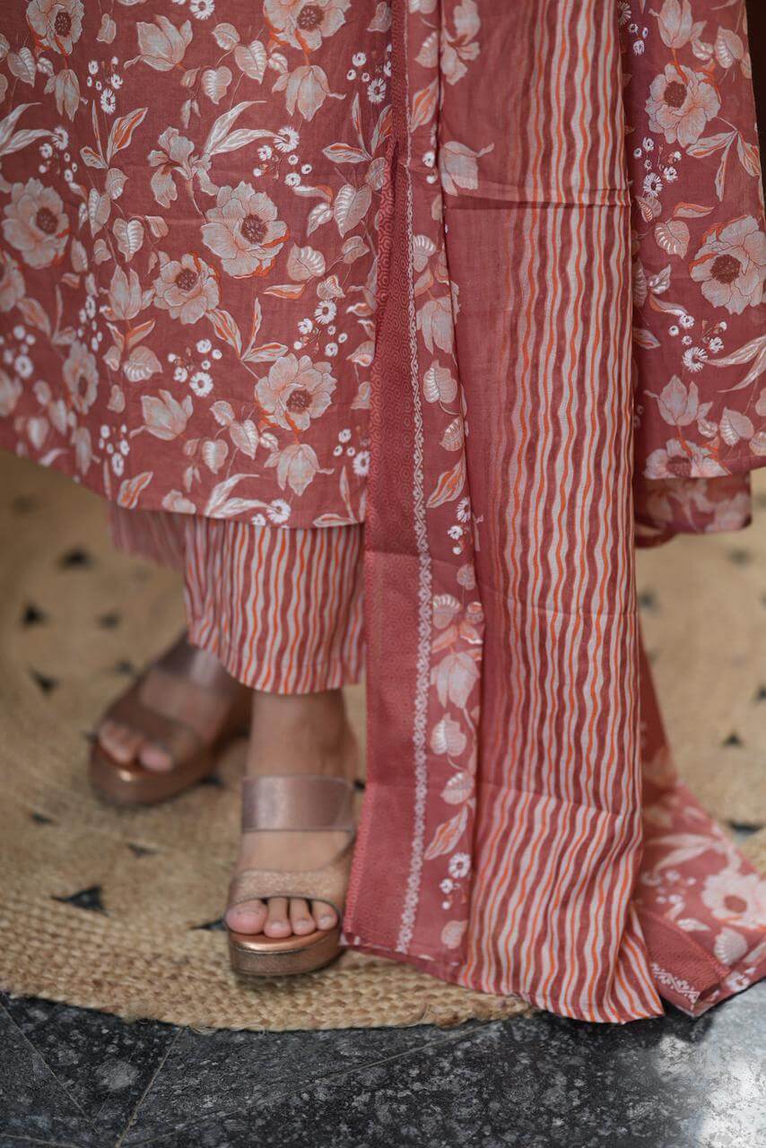 Rust Floral pastel