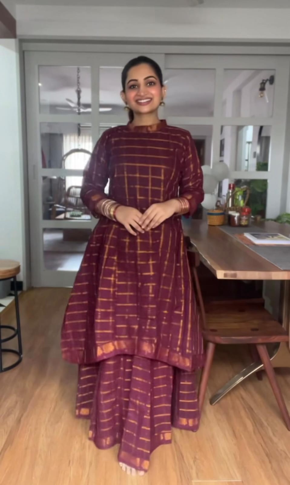 Elbow Sleeves Sungudi Skirt & Top