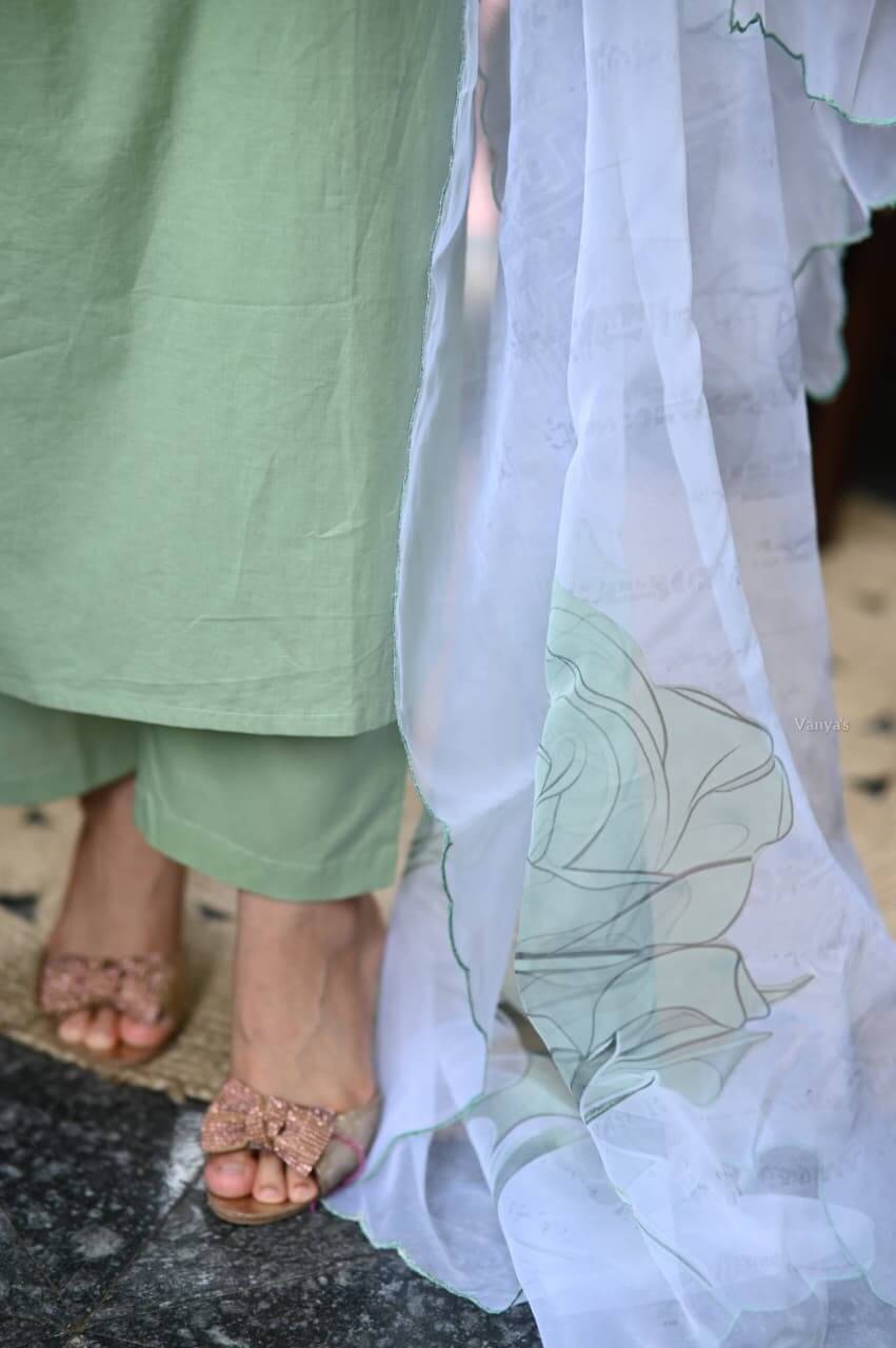 Green Organz Scalloped Dupatta