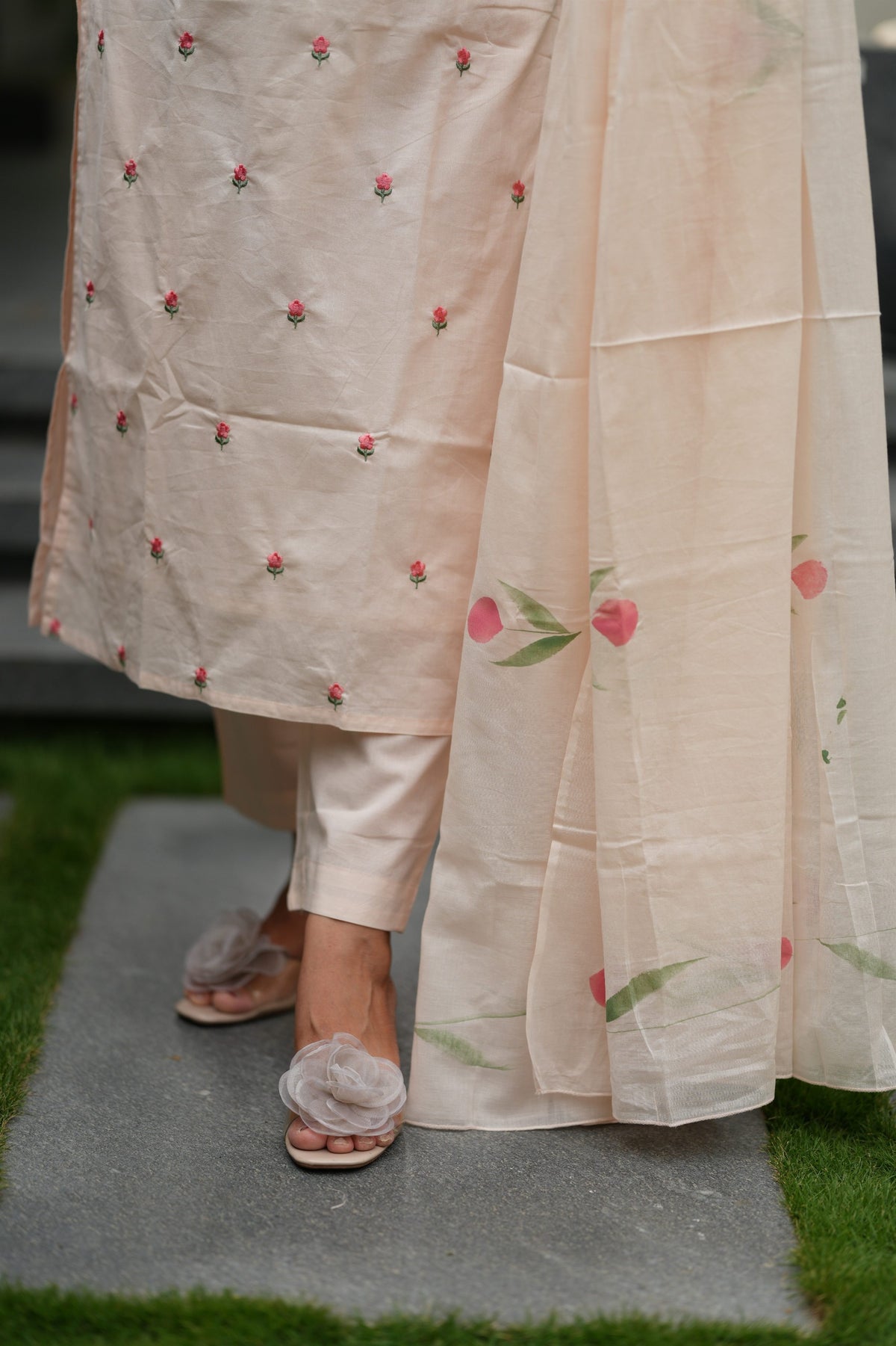 Floral Ivory Pink
