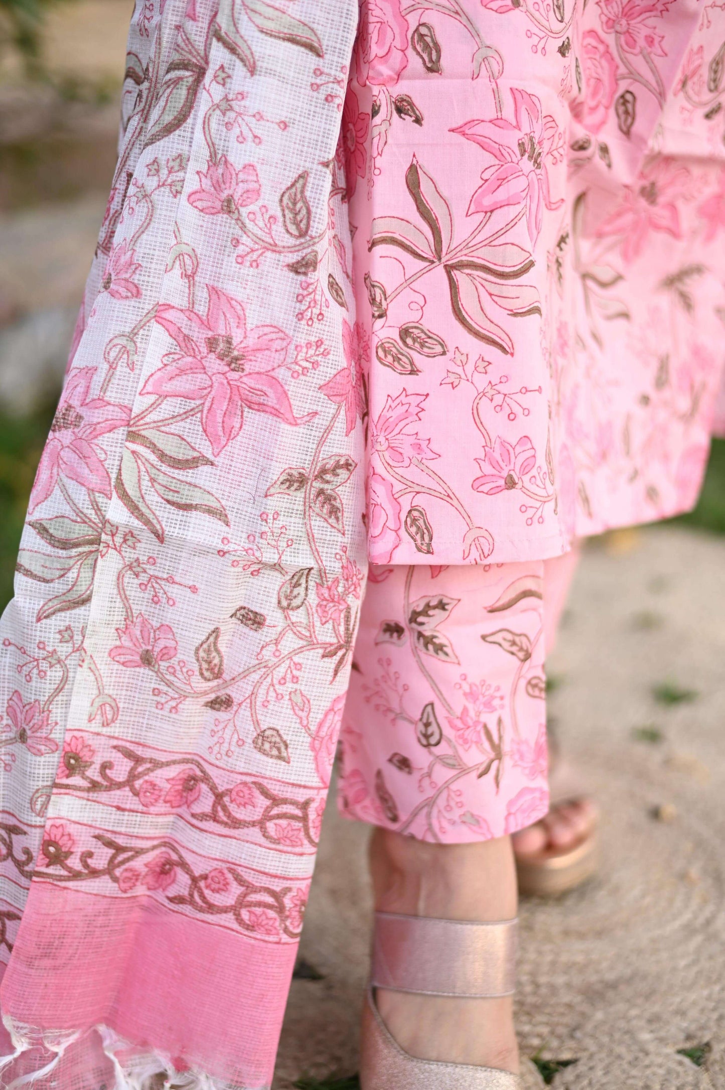 Pink & White Handblock set