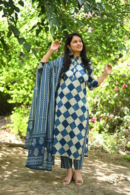 Collar Neck with Mirror work