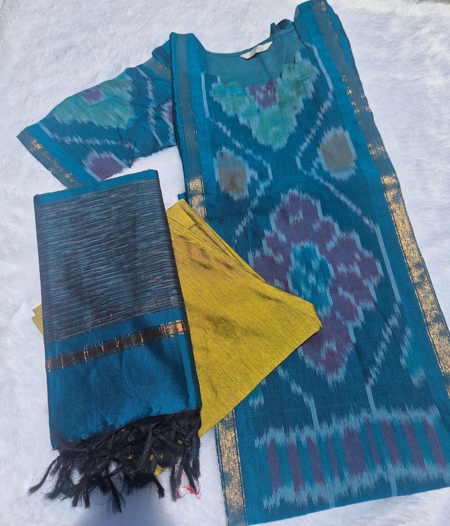 Center Border Scallop