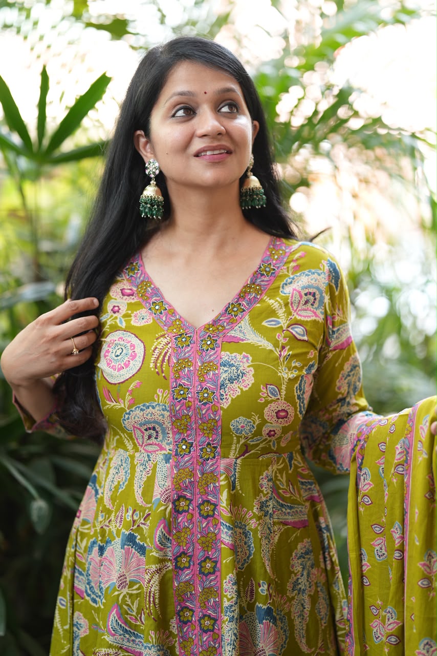 Parrot Floral print
