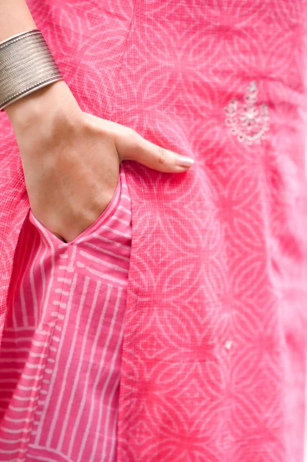 Weaves Hand Block 10