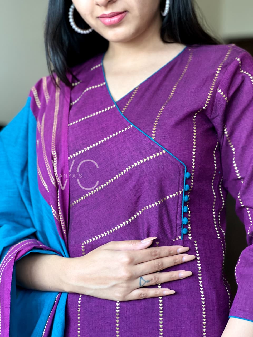 Self thread embroidery