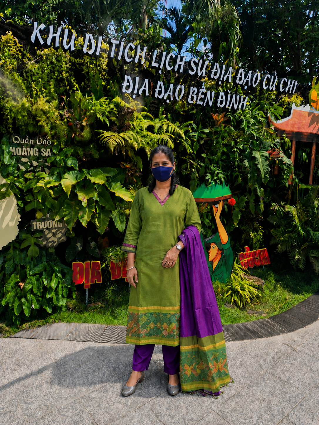 V Neck Silk Salwar