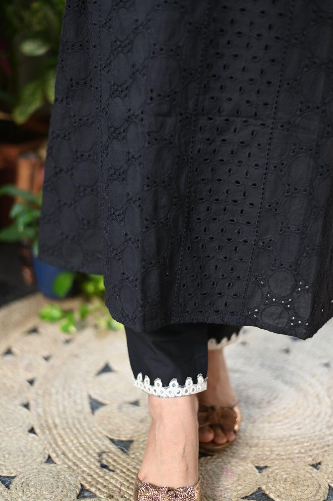 Hakoba with Cutwork - Black