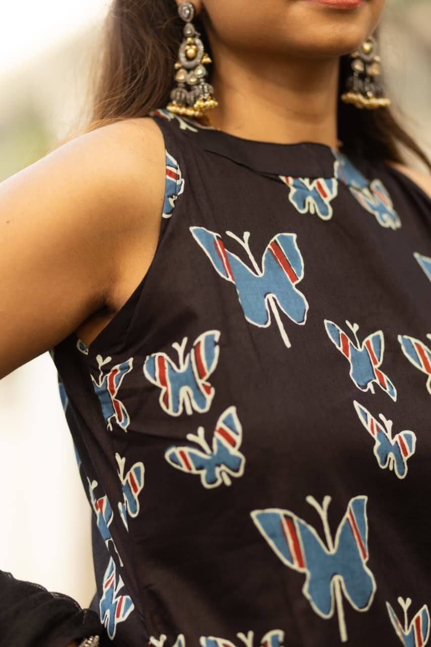 Halter Neck with sleeve