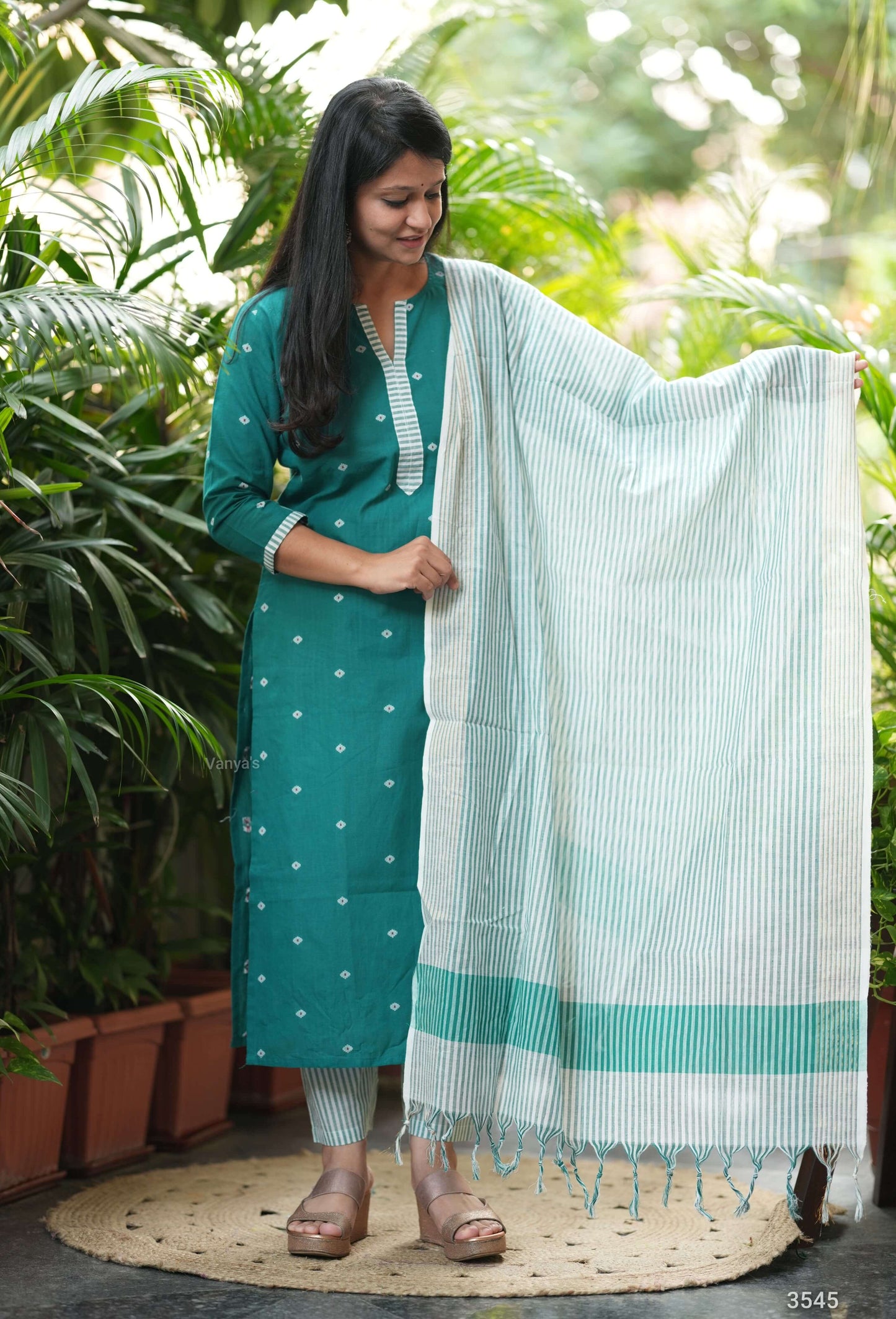 Turquoise Green Naryani Handloom
