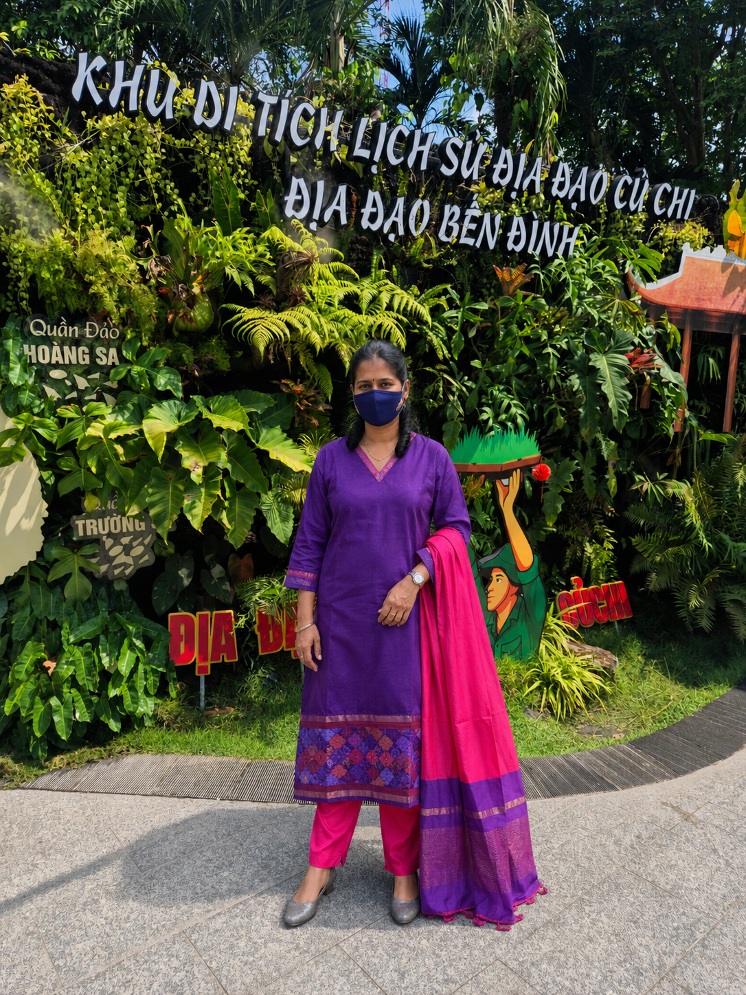 V Neck Silk Salwar