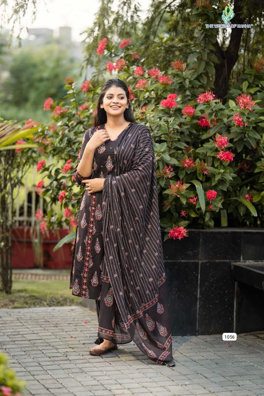 V Neck with handwork