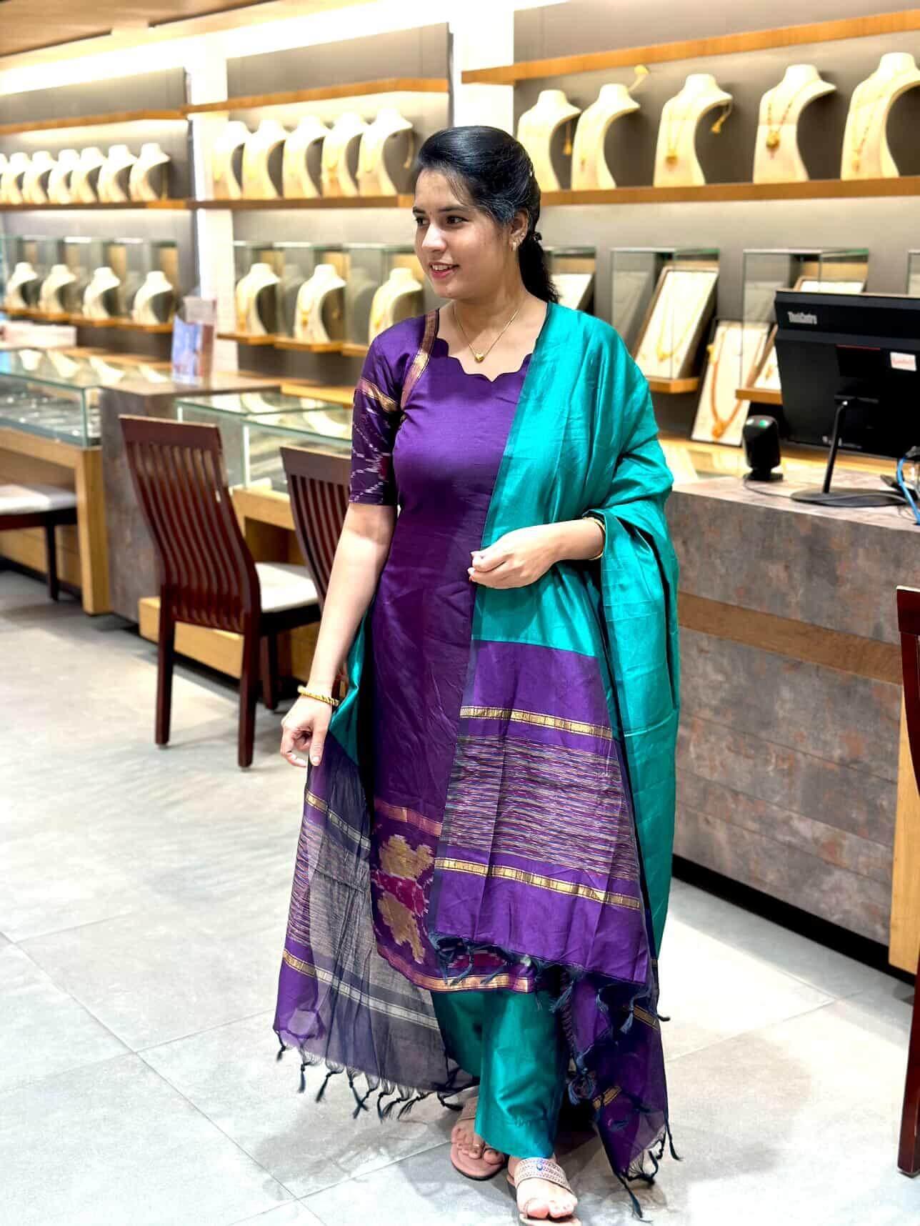 Scalop Neck Pochamplly Silk