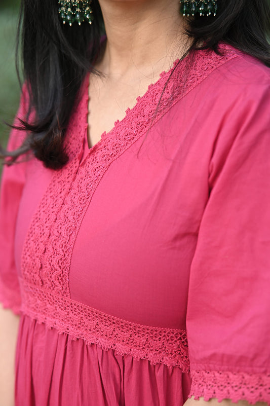 V Neck with crochet lace