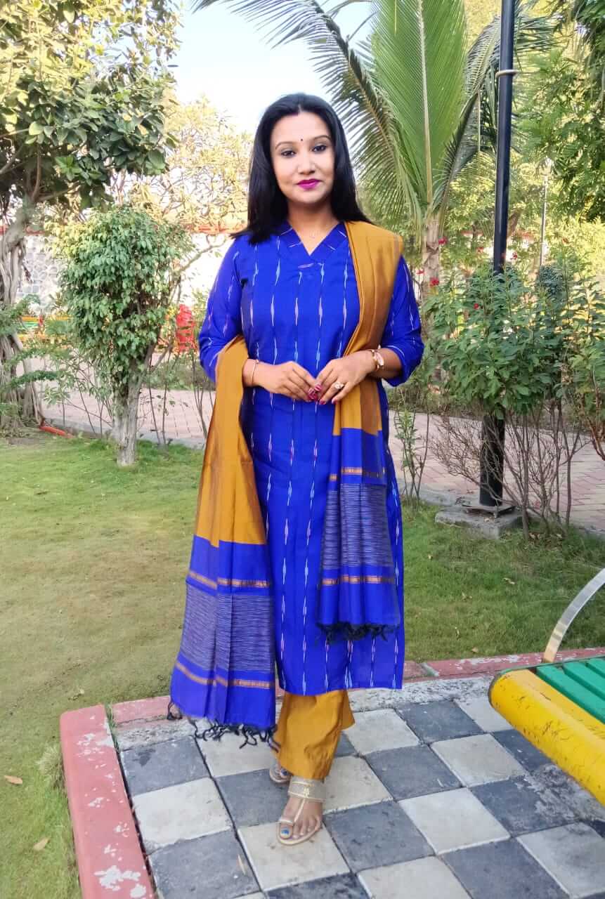 V Closed Neck Silk Salwar