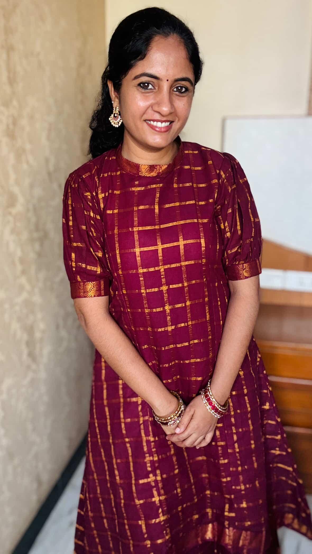 Maroon Puff sleeve Skirt and top